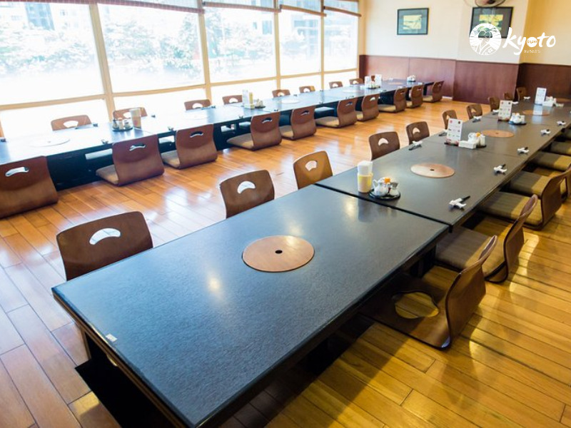 Akaari Restaurant 1