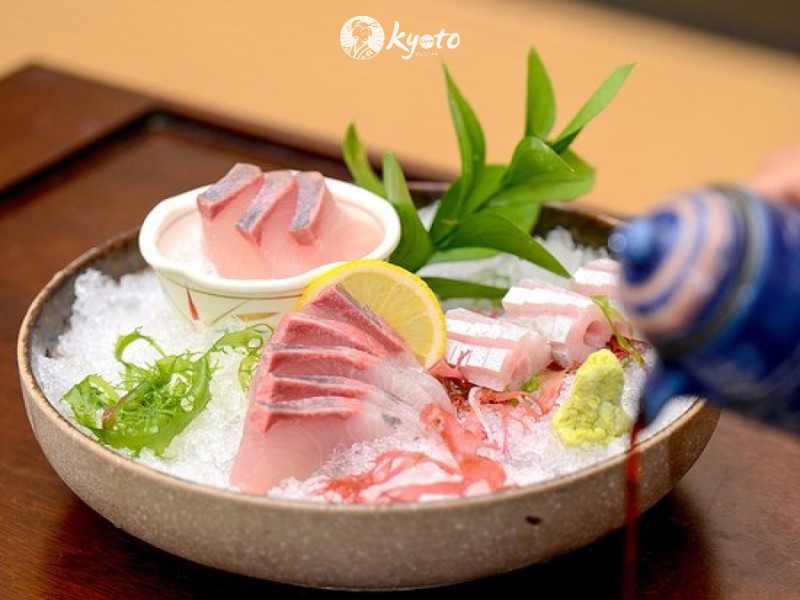 Sashimi cá cam Hamachi – béo nhẹ, thịt mềm